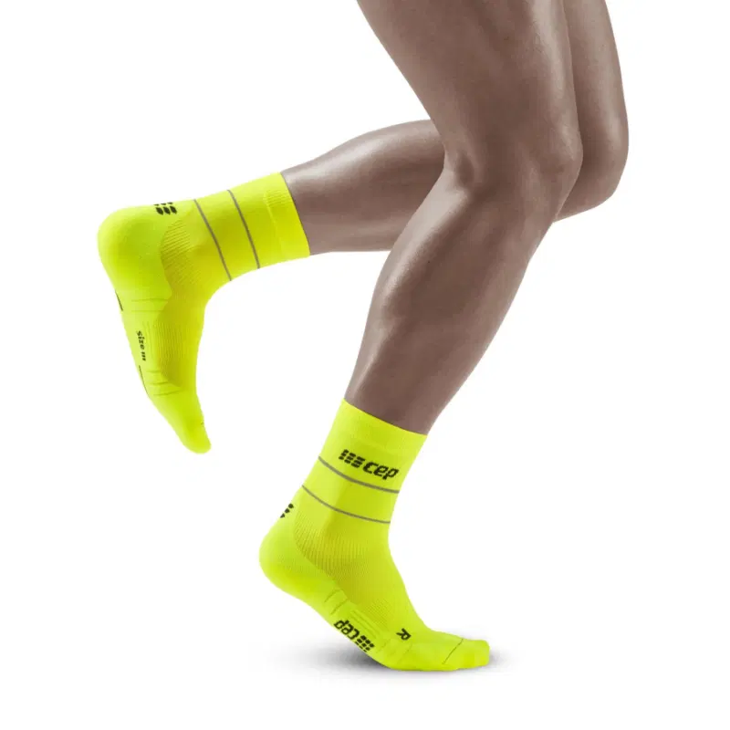 CEP REFLECTIVE MID CUT COMPRESSION SOCKS Компрессионные носки Желтый