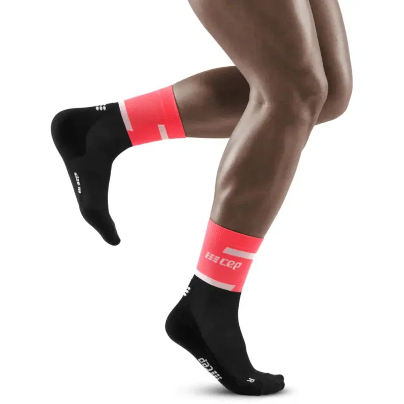 CEP THE RUN COMPRESSION MID CUT SOCKS 4.0 Компрессионные носки Розовый/Черный