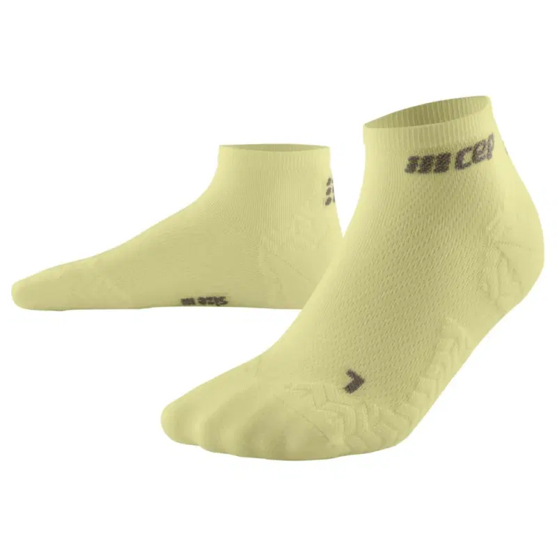 CEP ULTRALIGHT LOW CUT COMPRESSION SOCKS Компрессионные короткие носки для бега ультратонкие Желтый/Серый