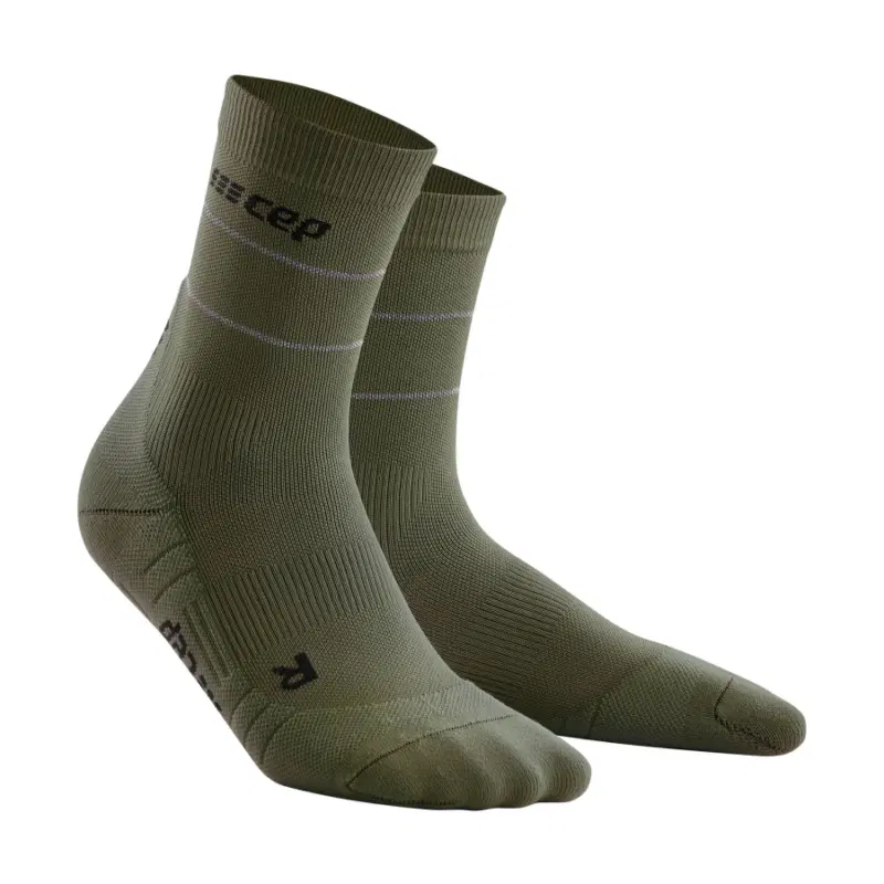 CEP REFLECTIVE MID CUT COMPRESSION SOCKS Компрессионные носки Темно-зеленый