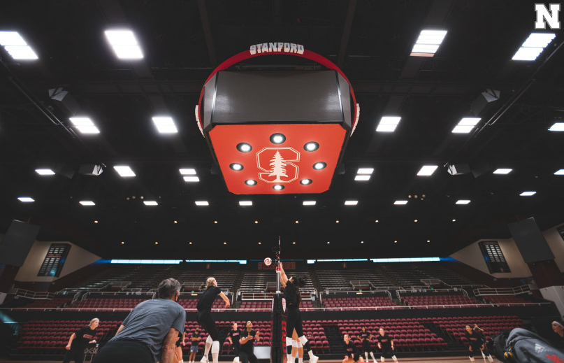 Коллекция «Nike Volleyball»: стиль и комфорт, изображение №1
