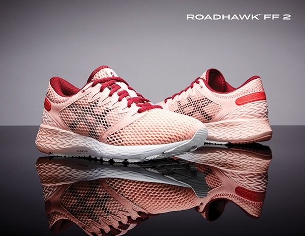 Новинки беговых кроссовок. Asics ROADHAWK FF 2 (W)