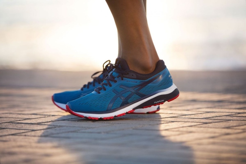 Новинки беговых кроссовок. Asics GT 1000 7