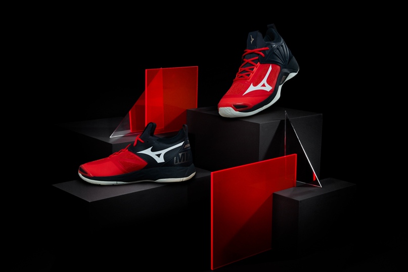 Mizuno WAVE MOMENTUM 2