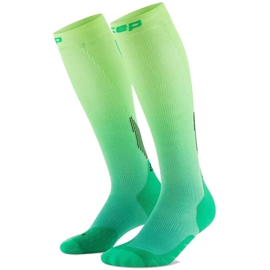 CEP CORE RUN EDT. GRADIENT TALL COMPRESSION SOCKS 5.0 (W) Компрессионные гольфы женские Зеленый/Салатовый - фото 325078