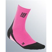 CEP DYNAMIC+ SHORT SOCKS (W) Компрессионные носки для занятий спортом женские Розовый/Черный