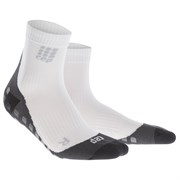 CEP GRIPTECH SHORT COMPRESSION SOCKS (W) Компрессионные носки для игровых видов спорта женские Белый/Черный
