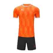 Kelme SHORT SLEEVE FOOTBALL SET (8251ZB1007-907) Форма футбольная Оранжевый/Черный