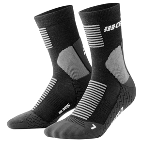 {{photo.Alt || photo.Description || 'CEP COLD WEATHER MID-CUT SOCKS Компрессионные носки для бега с шерстью мериноса Черный/Cthsq'}}