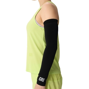 {{photo.Alt || photo.Description || 'Gri SS26-79U Рукава беговые Черный'}}