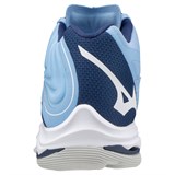 Mizuno WAVE LIGHTNING Z6 MID (W) Кроссовки волейбольные женские Голубой/белый - фото 260141