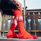 CEP SKI ULTRALIGHT TALL COMPRESSION SOCKS (W) Компрессионные гольфы для лыжных гонок женские Красный/Белый - фото 261725
