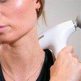 Flow NANO Arctic White Перкуссионный массажер Белый - фото 275882