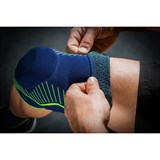 Medi GENUMEDI E+MOTION Бандаж коленный с пателлярным кольцом на широкое бедро Темно-синий - фото 280707