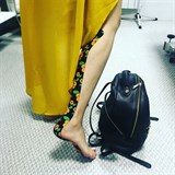 RockTape DESIGN 5смх5м черный с желтыми цветами (Locals Only) Кинезиотейп Черный/Желтый - фото 281623