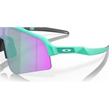 Oakley SUTRO LITE SWEEP MATTE CELESTE Очки солнцезащитные Зеленый матовый/Зеленые линзы - фото 285899