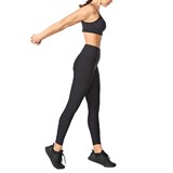 2XU NO DISTRACTION CROP (W) Топ спортивный женский Черный - фото 297289
