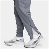 Nike CHALLENGER DRI-FIT WOVEN RUNNING TROUSERS Брюки спортивные Серый - фото 302743