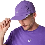 Asics ULTRA LIGHTWEIGHT RUNNING CAP Бейсболка Фиолетовый - фото 315599