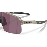 Oakley SUTRO LITE MATTE GREY INK PRIZM ROAD BLACK Очки солнцезащитные Серый матовый/Бордовый линзы - фото 316354