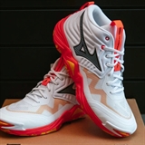 Mizuno WAVE MOMENTUM ELITE MID Кроссовки волейбольные Белый/Оранжевый - фото 320455