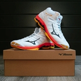 Mizuno WAVE VOLTAGE 2 MID Кроссовки волейбольные Белый/Оранжевый - фото 320459