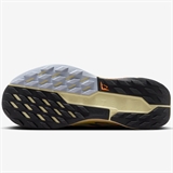 Nike PEGASUS TRAIL 5 (W) Кроссовки беговые женские Оранжевый - фото 321229