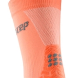 CEP ULTRALIGHT COMPRESSION SHORT SOCKS (W) Компрессионные ультратонкие носки для бега женские Коралловый - фото 321482