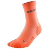 CEP ULTRALIGHT COMPRESSION SHORT SOCKS (W) Компрессионные ультратонкие носки для бега женские Коралловый - фото 321484