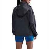 Nike TEMPO REPEL (W) Куртка беговая женская Черный - фото 323395