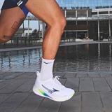 Mizuno NEO ZEN 2 Кроссовки беговые Светло-фиолетовый/Черный - фото 330525